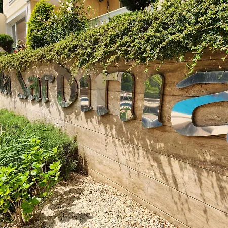 Sardinia Lux * سفيتي فلاس